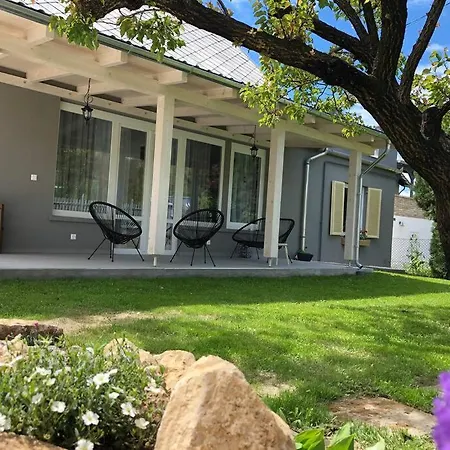 Verandas Vendeghaz Holiday home *