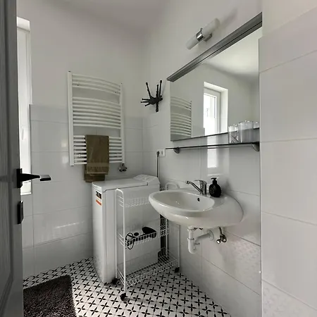 Verandas Vendeghaz באלאטונקנשה